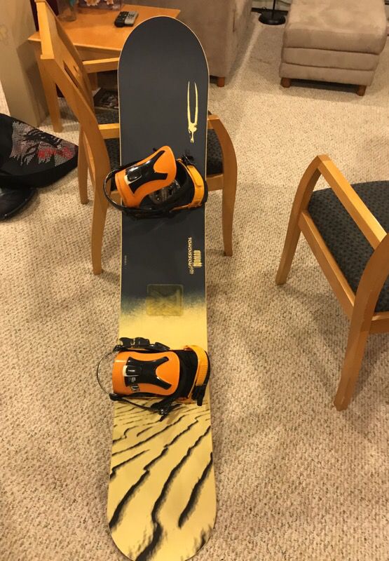 deken snor Trappenhuis ROSSIGNOL NOMAD 161 SNOWBOARD WITH RIDE BINDINGS for Sale in Kings Park, NY  - OfferUp