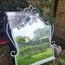 Girls Dresser Mirror