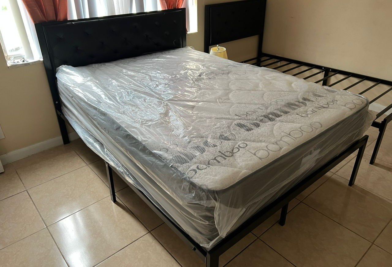 MATTRESS QUEEN SIZE PLUSH WITH BOX SPRING-2PCS 🚚🚚🚚