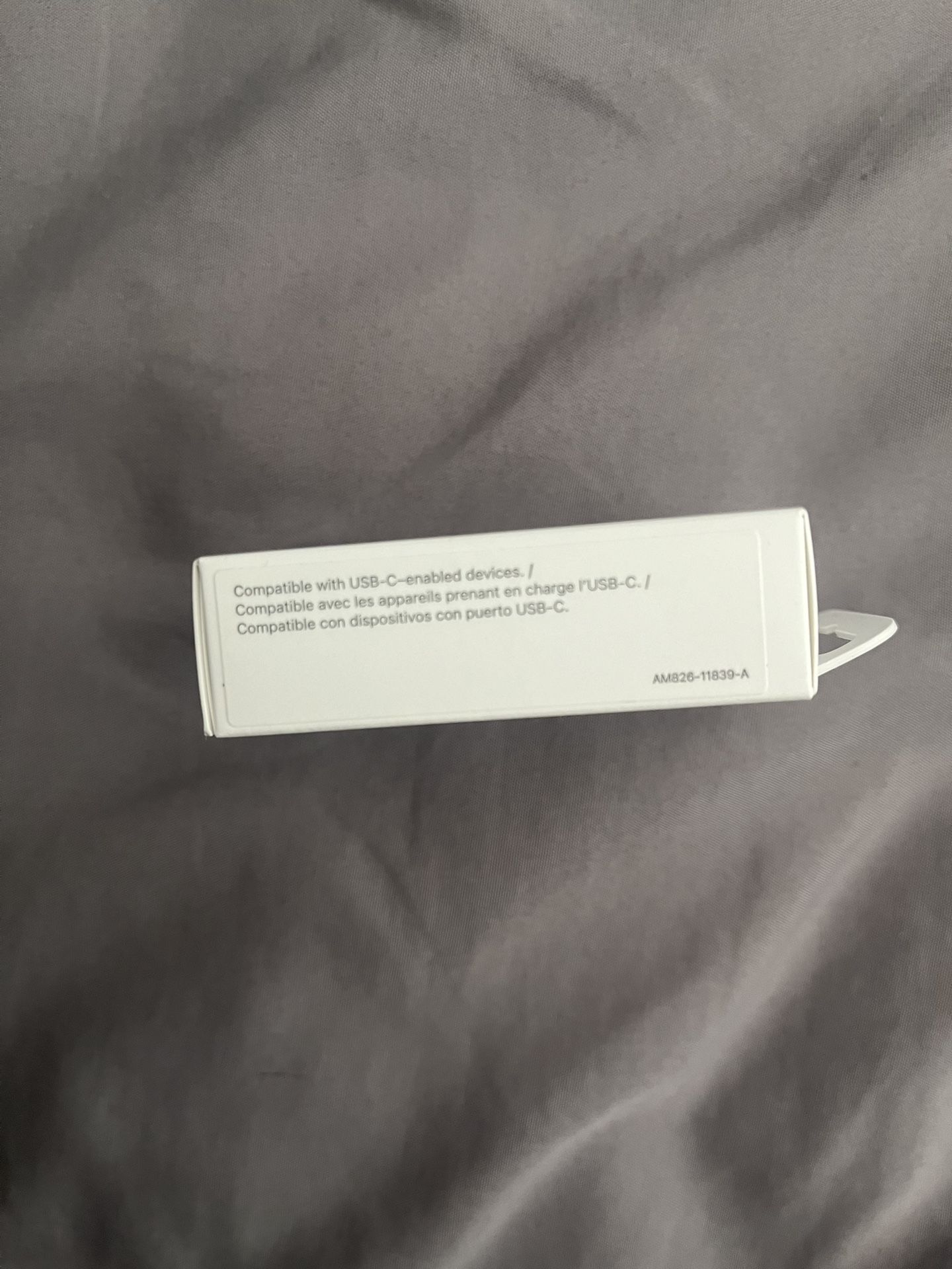Apple USB-C earbuds