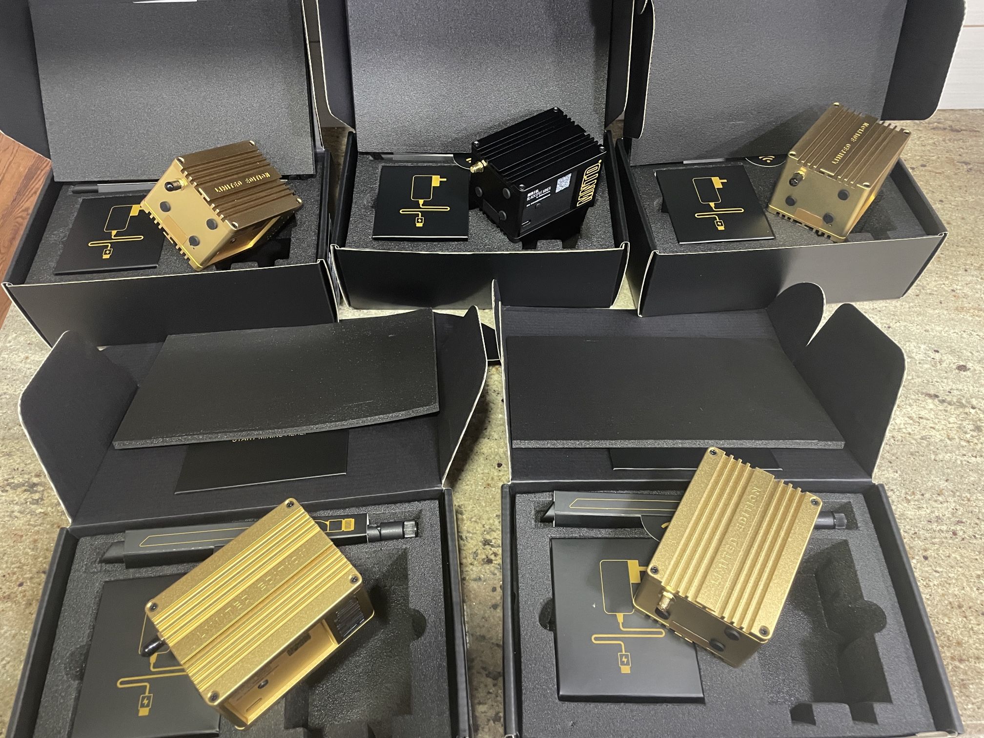 Helium Miner (in Hand)- Latest Most Powerful RAK3 GOLD