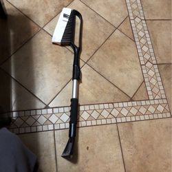Extendable Snow Brush