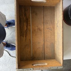 Vintage 7-Up Crate. 