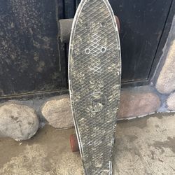 CRUISER PENNY BOARD GOOD CONDITION