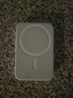 Apple MagSafe Charger Battery Pack