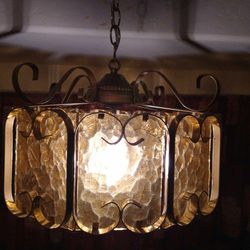 VINTAGE ORNATE AMBER GLASS BRASS METAL PENDANT SWAG LIGHT FIXTURE LIGHTING LAMP CHAIN RETRO CHANDELIER