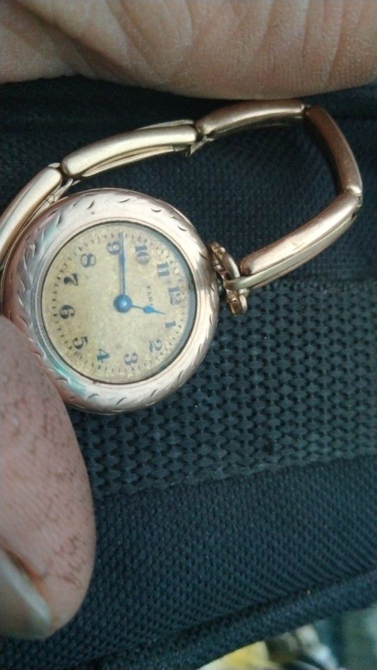 1920's VINTAGE Ladies Type GOLD Wrist Watch