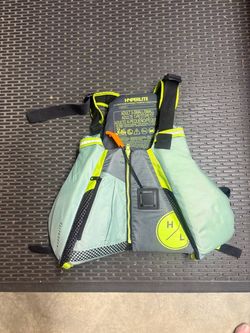 Hyper Light Paddle Vest
