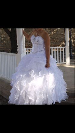 Brand new wedding dress