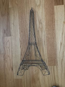 Eiffel Tower Wire Centerpiece 22 Inches Tall