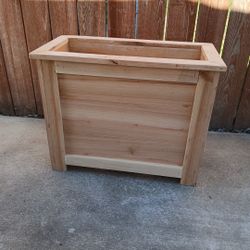 Rustic Cedar Slat Flower Box 22 X 10 X 18 Inches 