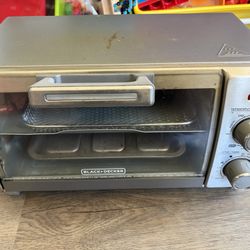 Countertop Toaster Oven – Works Great, Sold As-Is
