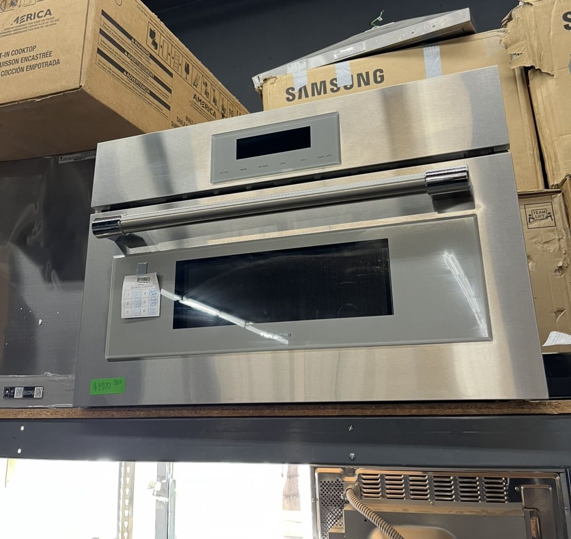 Stainless Steel 30” Thermador Built In Microwave 120 V