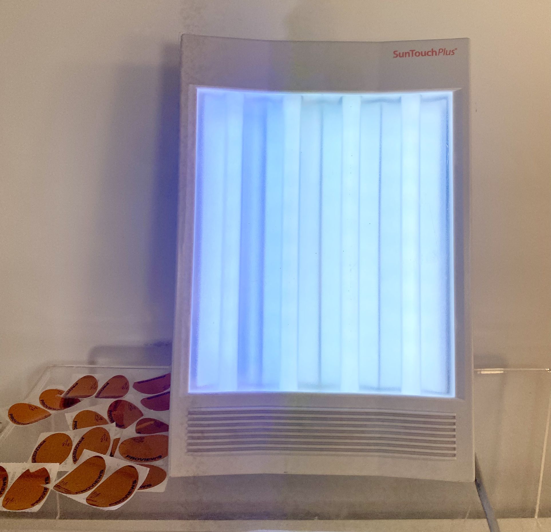 Nature Bright Sun Touch Plus Face Tanner Mini Tanning Bed Light and Ion Therapy Lamp Model F4040 Timer