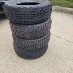 4 Tire 215/60 R16