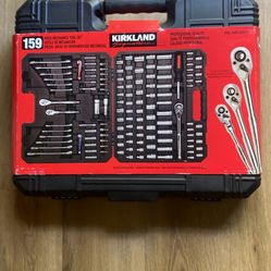 Brand New 159 Pieces Mechanic Tools. Never Open 
