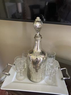Decanter, Glasses And Tray