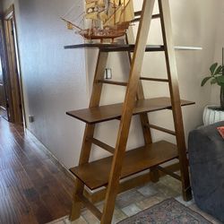 A frame Bookshelf