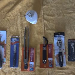Brand New Kitchen Tool Bundle – Premium Utensils for Everyday Cooking & Entertaining. $4 Each 