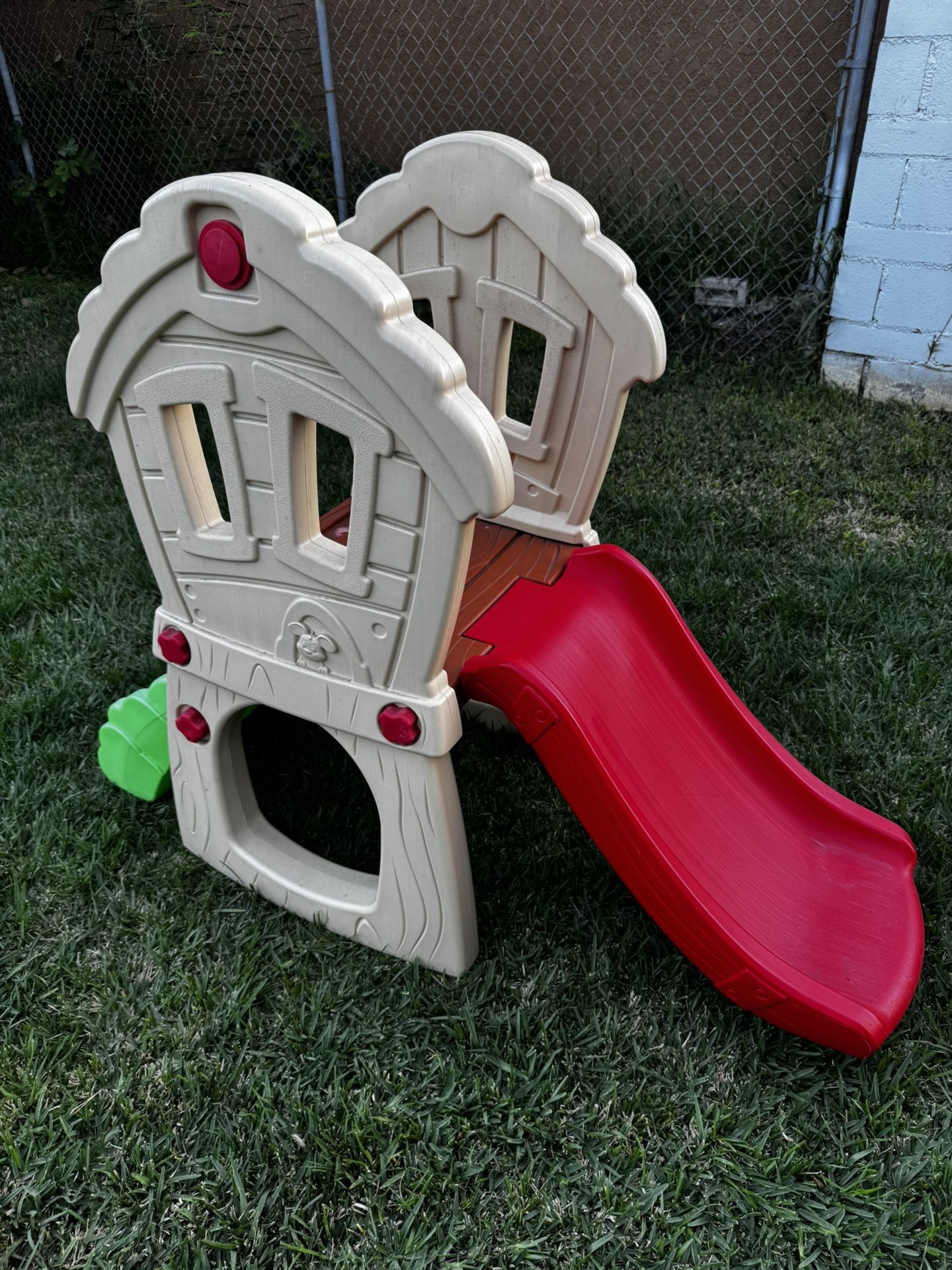 little tikes hide and seek climber PICK UP ONLY