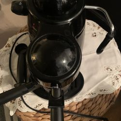  Capuchino And Milk Frother Machine Black From Bella    