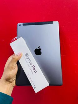 iPad 7th Gen WiFi Cellular 32GB on special deal for weekend