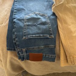 Lucky jeans And Levi Jeans …