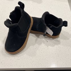 Boys UGG Hamden II - Boots Size 7 _.$15