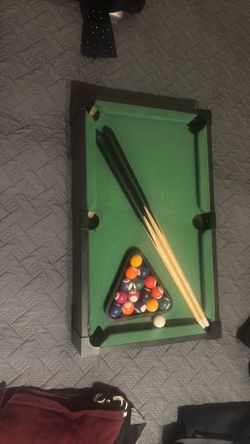 Mini Pool 🎱 table