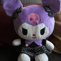 Médium Sized Kuromi Plushie
