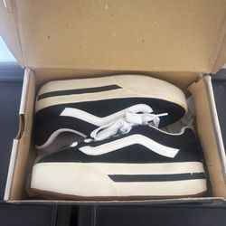 Vans Plat Skool Size 6 