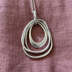 Silver Pendant Necklace 