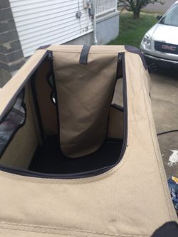 Portable dog carrier