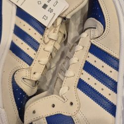 New Big Boy Adidas  Shoes  Size  5