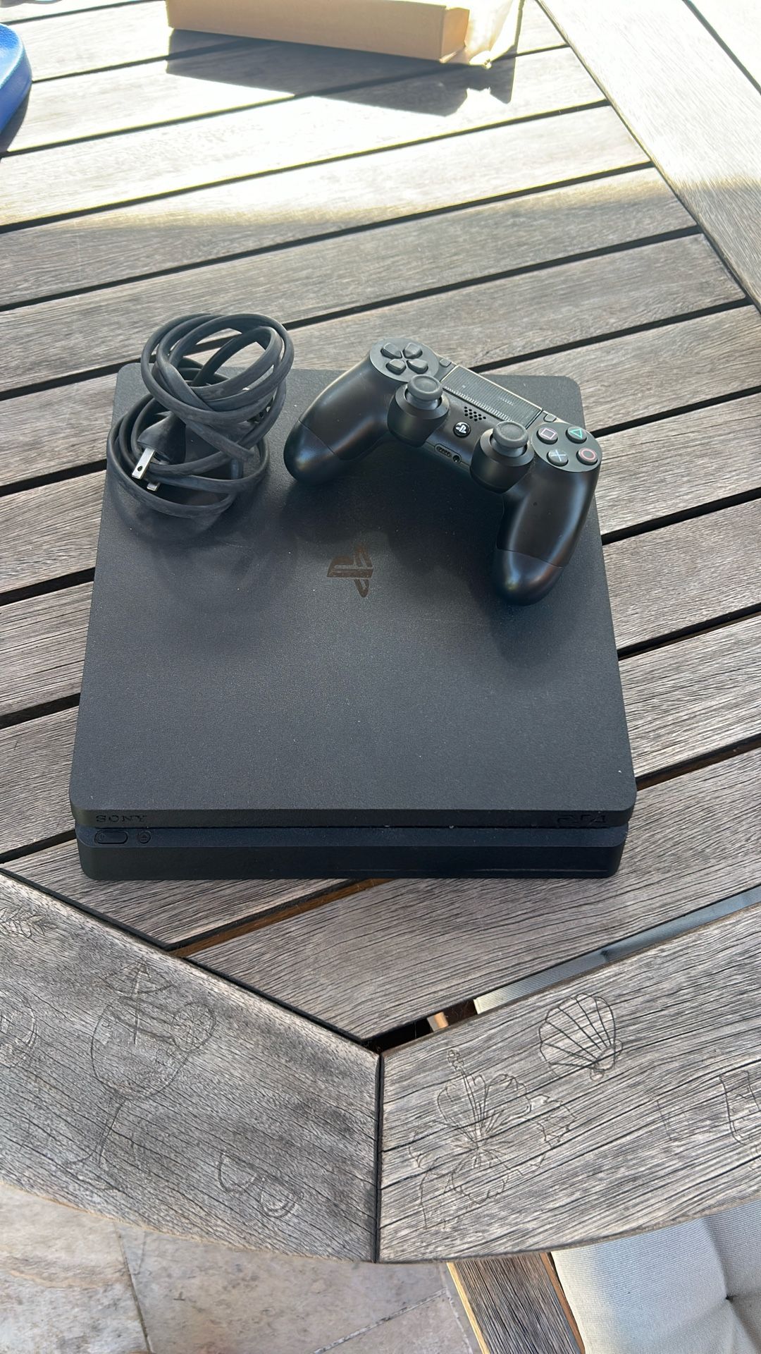 PlayStation 4