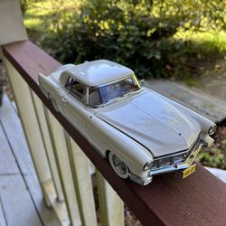 1956 Lincoln Continental Diecast 1:18 Scale