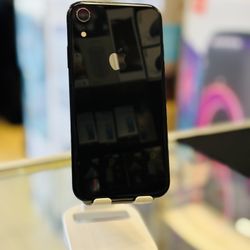 iPhone XR (Unlocked)