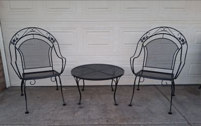 Vintage Woodard Patio Set