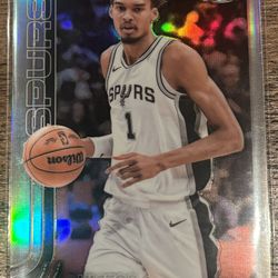 Topps Chrome Wembanyama Chrome Refractor 