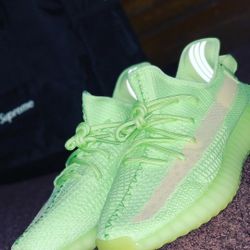 Adidas Yeezy Boost 350v2 Glow