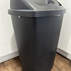 Trash Can - 13 Gallon 