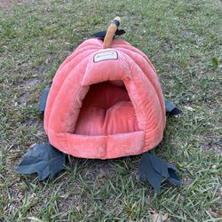 Armarkat Cat/Dog Bed C85CCS (new) 