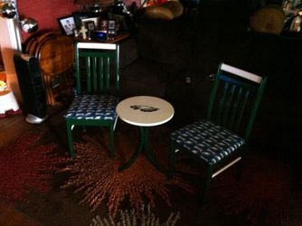 Eagle chairs and side table