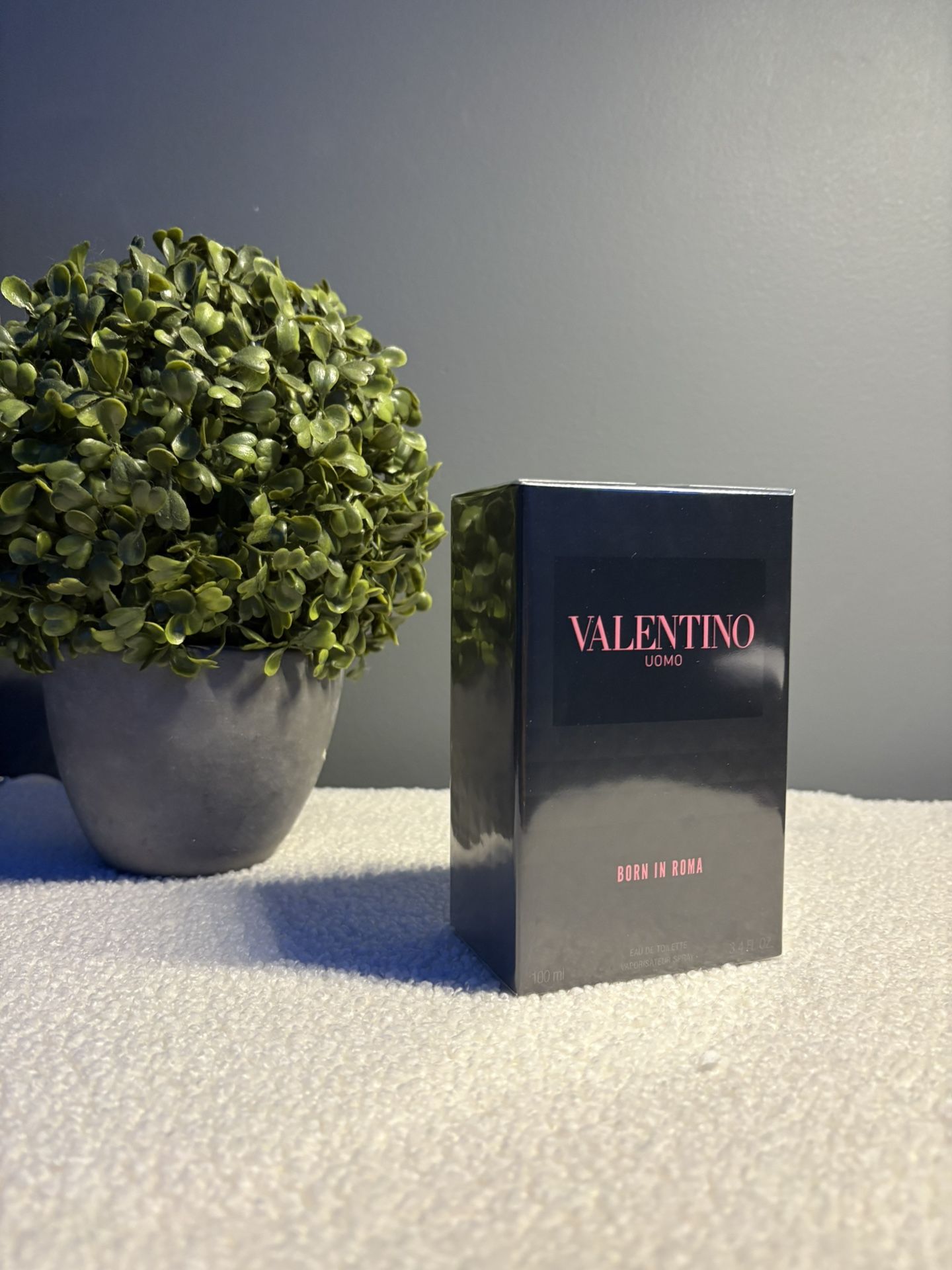 Valentino Born in Uoma