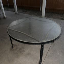 Mesa de patio de cristal