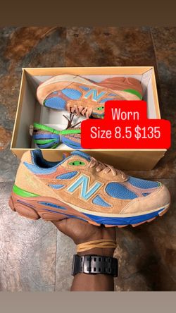 Size 8.5 “Outside Clothes” New Balance 990v3