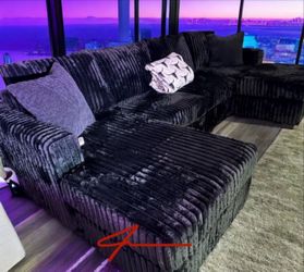 COZY LUXURIOUS SOFA