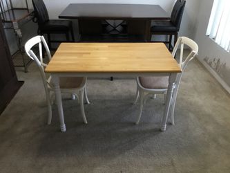 White Kitchen Table with 2 Chairs
