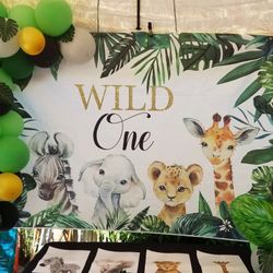 Wild one backdrop, garland balloons and ballons tower