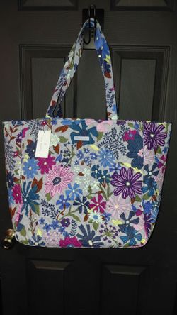 NWT Vera Bradley Grand Tote Bengal Lily